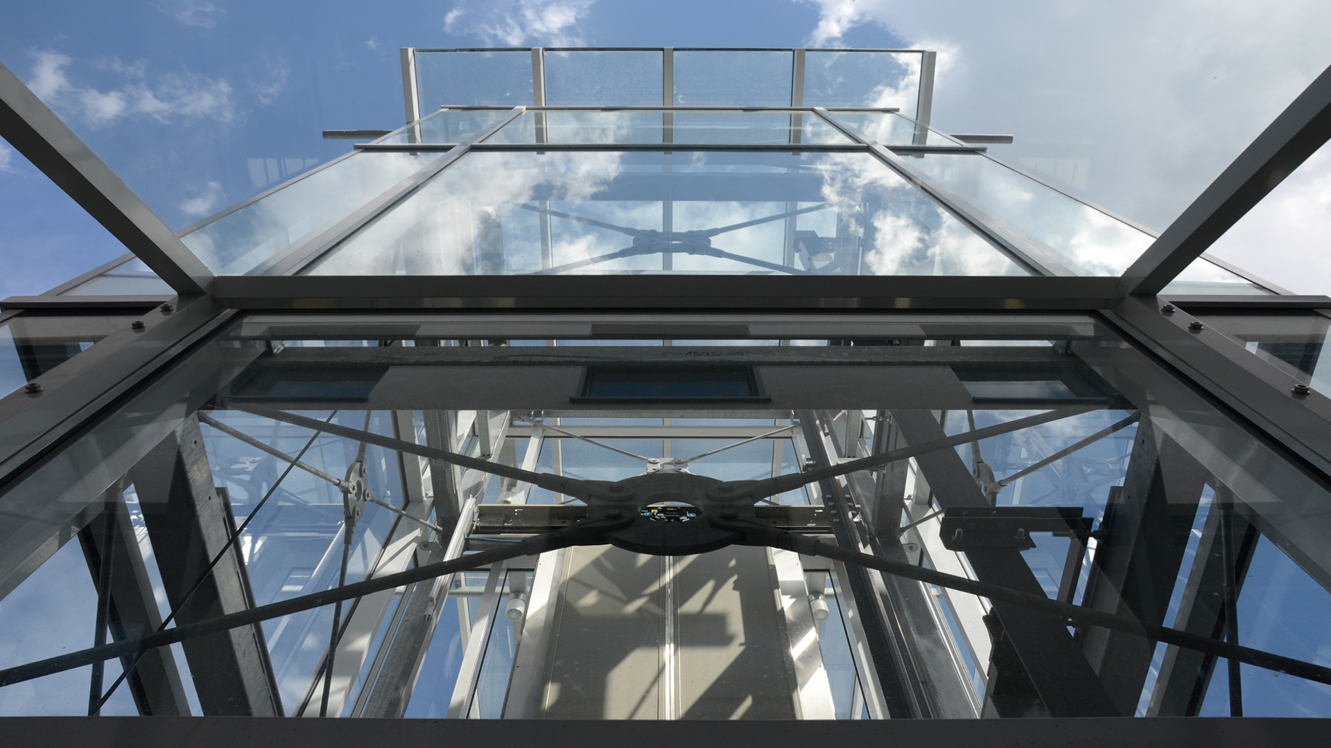 Leistung Stahl+Glas