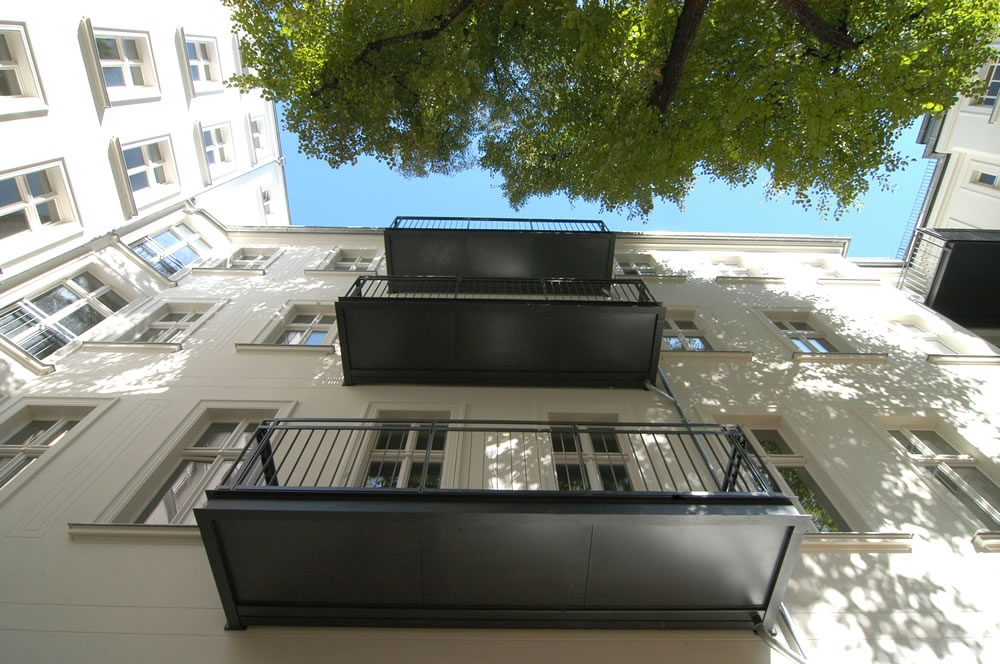 pb-Metellbau_Balkonanlage_Augustastraße_01