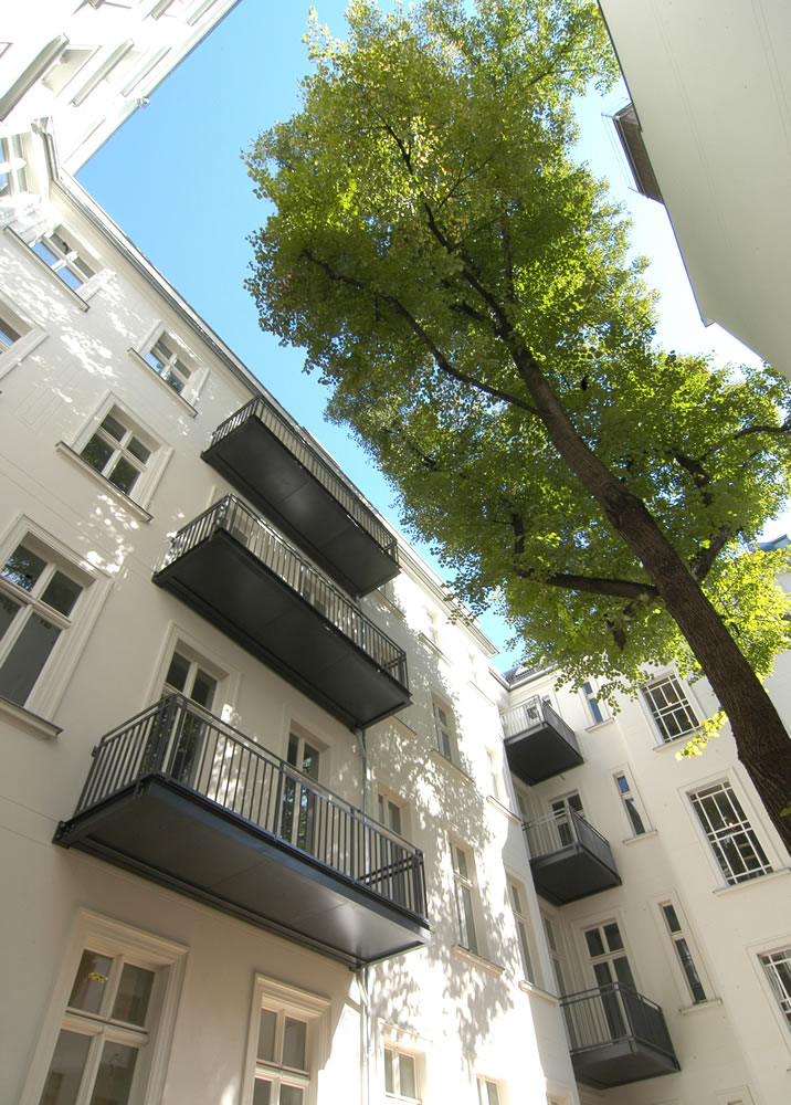 pb-Metellbau_Balkonanlage_Augustastraße_04